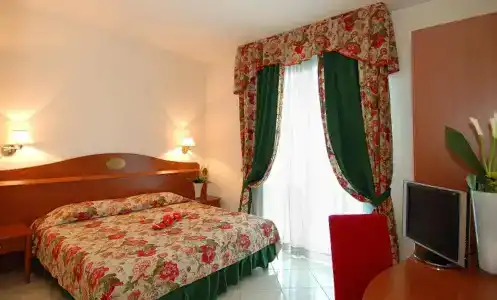 Ambasciata Venice - 1