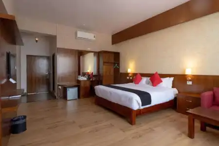 Seven Lakes Resort - 8