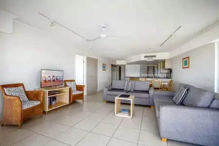 Rolling Surf Resort - 122