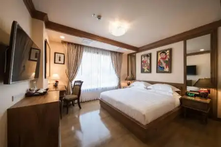 Peak Nimman Prestige - 52