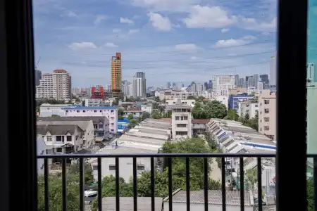 Hallton Bangkok - 59