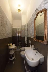 Romantic Escapade in Venice - 24