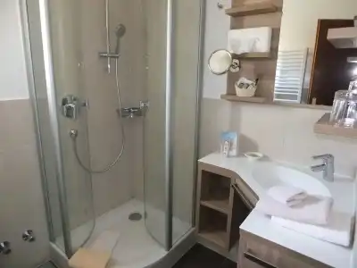 ApartChristine - 10