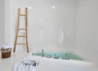 Arco Solium Suites - 103