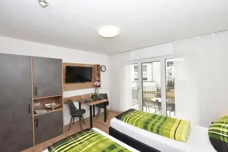 Boardinghouse Henschelstraße - 38