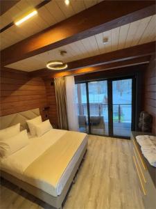 Otel Les - 166