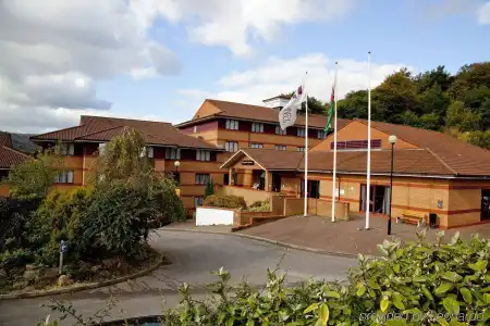 Holiday Inn Cardiff - North M4 - 7