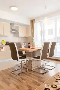 Corvin Holiday Apartment - 88