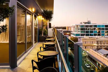 Majestic Roof Garden - 7