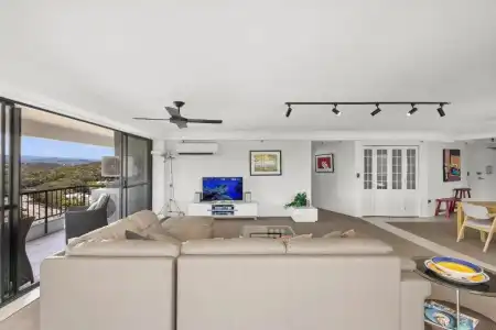 Gemini Court Holiday Apartments - 582