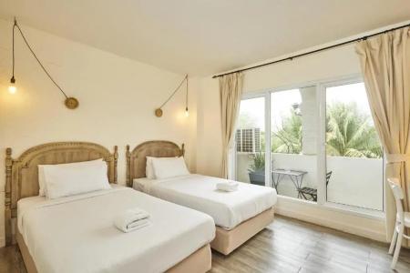 Talay & Villa - 78