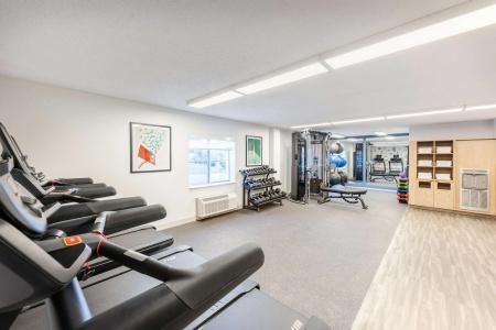 Sonesta Simply Suites Jersey City - 18