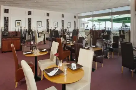 Holiday Inn Brighton Seafront by IHG - 24