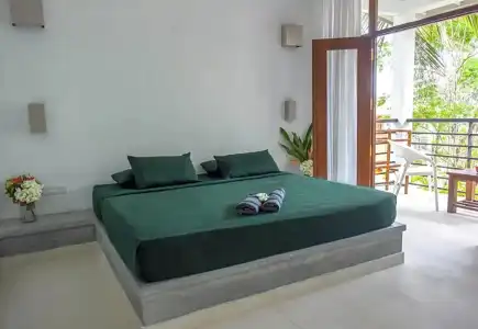 Eva Lanka - 49