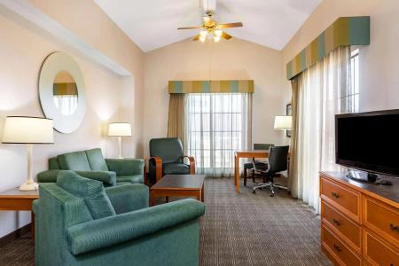 La Quinta Inn by Wyndham El Paso West - 6