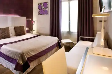 Hôtel des Arceaux - 37