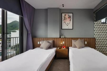 Marilyn Nha Trang - 90