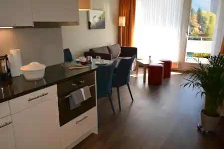 HOP Apartments & Suites - 63