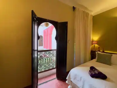 Riad Taghia - 46