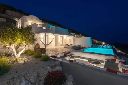Santorini Heights - 32