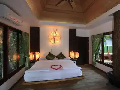 Rock And Treehouse Resort - 0