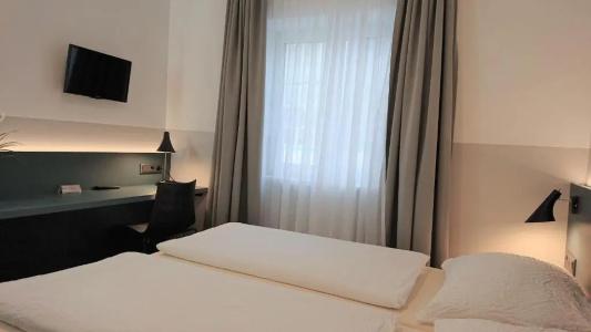 Pension Elisabeth - Rooms & Apartments - 83