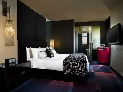 W Minneapolis - The Foshay - 4