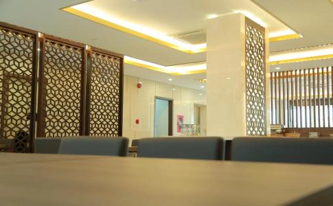 Gold Boutique Da Nang - 14