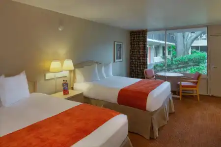 Ramada by Wyndham Kissimmee Gateway - 40