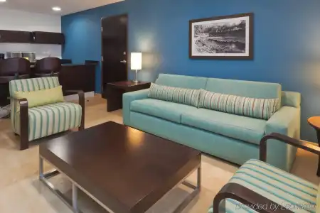 Holiday Inn Express Mérida - 3
