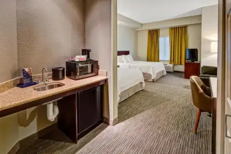 SpringHill Suites by Marriott Naples - 38
