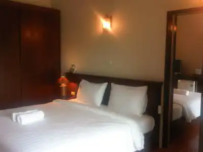 Phaya Inn - 0