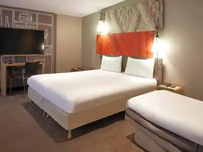 Ibis Paris Canal Saint Martin - 38