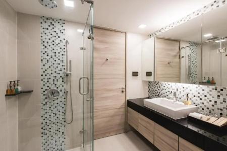 Adelphi Suites Bangkok - 190