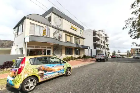 Port Aloha Motel - 16
