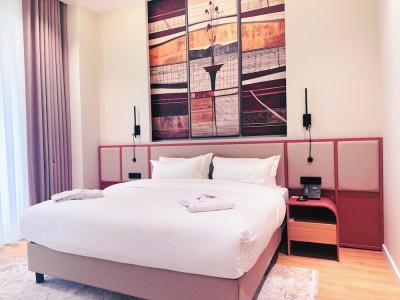 Ramada Plaza by Wyndham - 102