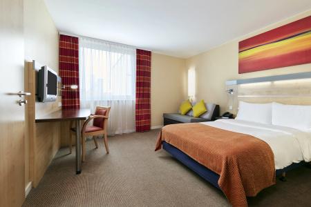 Premier Inn Berlin City Centre - 2