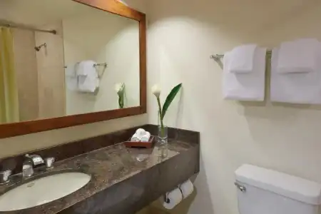 Luana Waikiki & Suites - 26