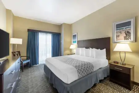 Best Western Naples Plaza - 41