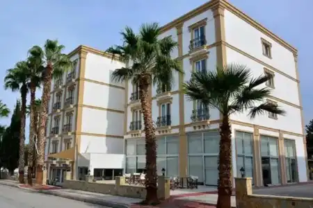 Park Palace - 0