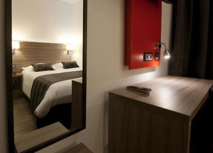 Hôtel le Grillon - 31