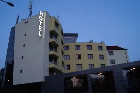 Triada - 0