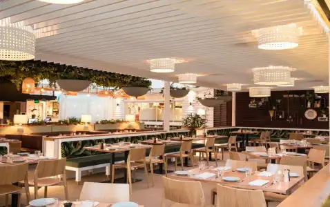 The Glen & Suites - 11