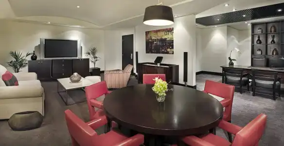Address Montgomerie - 14
