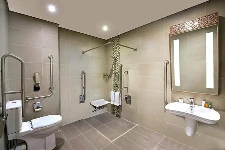 Hilton Garden Inn Dubai Al Muraqabat - Deira - 36