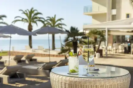 Melbeach & Spa - Adults Only - 11