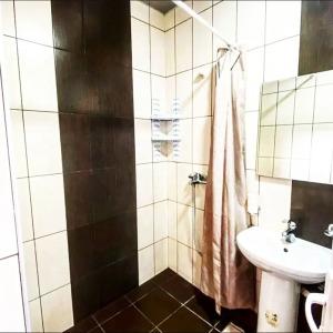 Domino Yerevan Hostel & Tours - 9