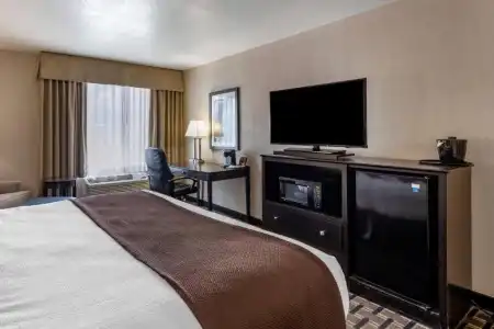 Best Western Plus Las Vegas West - 62