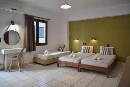 Iraklis Studios & Apartments - 168