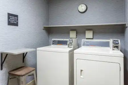 Hampton Inn Sioux Falls - 30